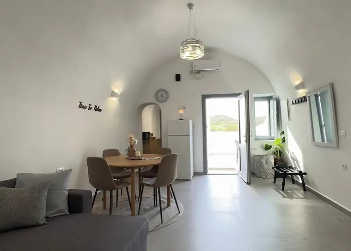 Appartement Asmeri With Jacuzzi In Santorini Akrotírion