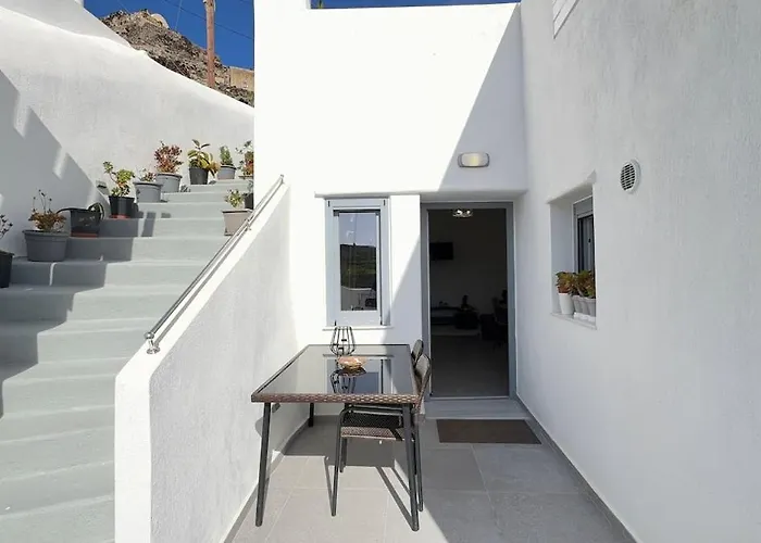 Asmeri With Jacuzzi In Santorini Lejlighed Akrotírion